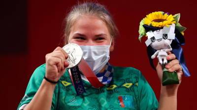 Штангистка Гурьева завоевала первую олимпийскую медаль для Туркмении - russian.rt.com - Токио - Туркмения - Тайвань