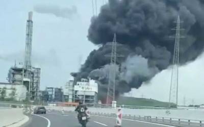В Германии прогремел мощный взрыв на заводе, поднялся столб черного дыма - novostiua.news - Украина - Германия - Леверкузен