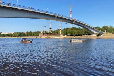 Новгородские спасатели не нашли тело «пьяного» ныряльщика - mk.ru - Новгородская обл. - Великий Новгород