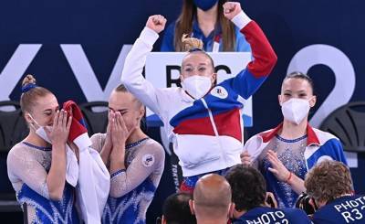 Симона Байлз - The New York Times (США): Россия обошла США в командном выступлении по спортивной гимнастике и завоевала золото - inosmi.ru - Россия - США - New York - Токио - Чили