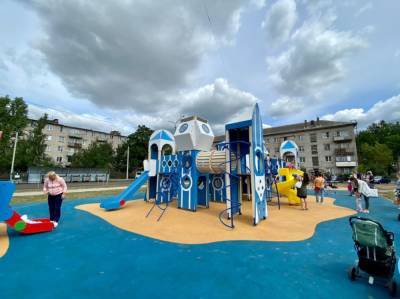 В Волхове открыли новую детскую площадку - ivbg.ru - Украина - Ленобласть