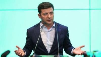 Владимир Зеленский - Петр Порошенко - Юрий Бойко - Юлия Тимошенко - Денис Шмыгаль - Рейтинг Зеленского продолжает падать – опрос - hubs.ua - Украина