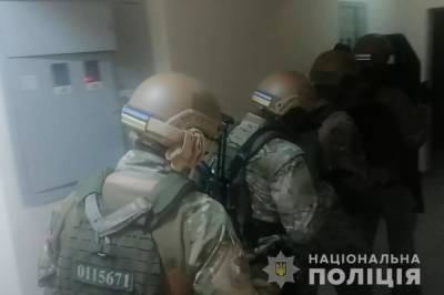 Пытали и грабили "коррупционеров": полиция Украины задержала "Сенсея" - главаря необычной банды - vchaspik.ua - Украина - Киевская обл.