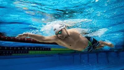 Российские пловцы вышли в финал эстафеты 4х200 м кролем - vesti.ru - Россия - Токио - Англия