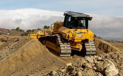 Бульдозер Cat D5 — с камерой заднего вида и антибуксом - zr.ru