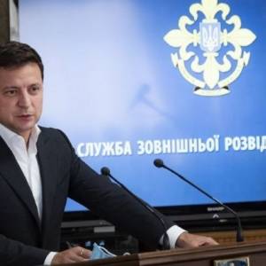 Владимир Зеленский - Валерий Кондратюк - Зеленский провел кадровые изменения в СНБО - reporter-ua.com - Украина