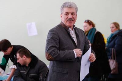 Павел Грудинин - Грудинин сообщил о планах вступить в КПРФ - mk.ru - Россия