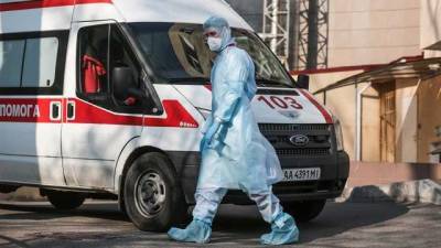 В Киеве в Александровской больнице умер пациент со штаммом Дельта - novostiua.news - Россия - Украина - Киев