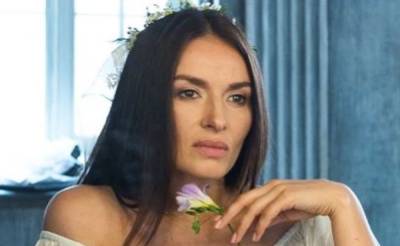 Надежда Мейхер - Экс-"ВИА Гра" Мейхер с глубоким декольте показала, как подготовилась к путешествию: "Наша Сара Шахи" - sport.politeka.net - Украина