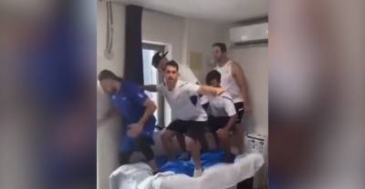 Мужчины из сборной Израиля сломали антисекс-кровать в Олимпийской деревне - reendex.ru - New York - Израиль