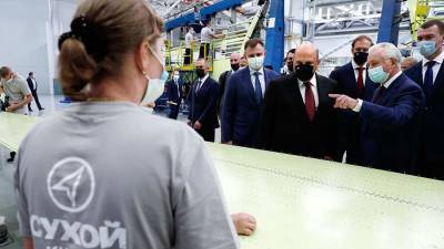 Михаил Мишустин - ssj100 - В Комсомольске-на-Амуре премьеру показали процесс сборки SSJ100 - iz.ru - Россия - Израиль