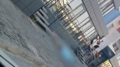 В Засечном 45-летний мужчина погиб, выпав с балкона на 13-м этаже - penzainform.ru - Россия - Пензенская обл. - район Пензенский