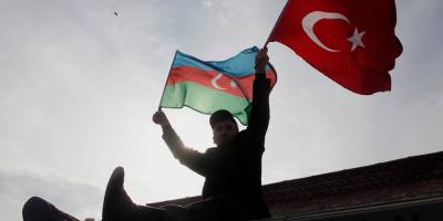 Мустафа Шентоп - Турция и Азербайджан создадут совместную армию - ruposters.ru - Турция - Исламабад - Азербайджан
