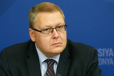 Олег Салагай - План Минздрава по борьбе с курением раскритиковали - lenta.ru - Россия
