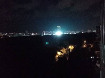 «Вся комната мигает»: Уфимцы жалуются на ослепляющий рекламный щит - ufacitynews.ru - Уфа