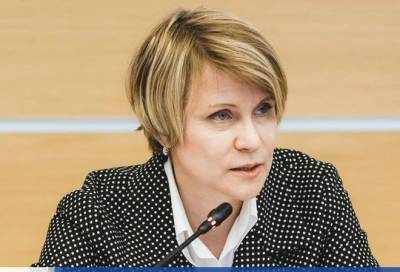 Елена Шмелева - Елена Шмелева предложила установить единые тарифы для школ на интернет - komiinform.ru - Россия