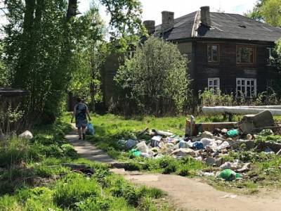 Сыктывкарцы попросили убрать свалку, которая появилась на пути к мусорному контейнеру - bnkomi.ru - Россия - респ. Коми - Сыктывкар