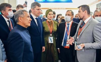 Рустам Минниханов - Ак Барс Банк на KazanSummit 2021 презентовал президенту Татарстана новый исламский ипотечный продукт - realnoevremya.ru - Россия - респ. Татарстан