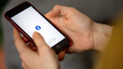 Суд признал законным штраф Facebook за отказ удалить запрещенный контент - iz.ru - Москва - Россия - Израиль