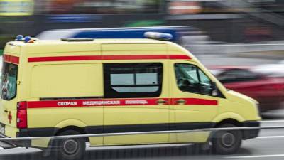 Человек погиб из-за перевернувшегося экскаватора на стройке в Москве - iz.ru - Москва - Израиль - Белгородская обл.