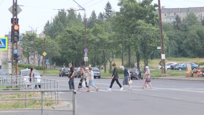 Делают гадости и улыбаются... Почему люди кайфуют, когда другим плохо? - gubdaily.ru