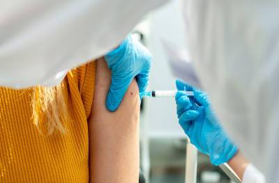 Болгария признала гибель 10 тысяч человек из-за ошибок при вакцинации - tvc.ru - Болгария