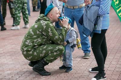 Курганские власти приняли решение об отмене празднований на День ВДВ - znak.com - Курганская обл. - район Кетовский