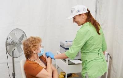 COVID-вакцинацию прошли еще 143 тысячи украинцев - korrespondent.net - США - Украина