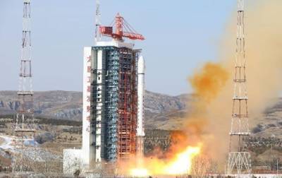 Китай вывел на орбиту научный спутник - korrespondent.net - Китай - Украина - Ракеты