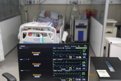 Новых заболевших 2 185, тяжелых больных становится больше - news.israelinfo.co.il - Израиль