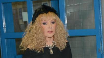 Алла Пугачева - Максим Галкин - "Рот уже не закрывается": Аллу Пугачеву раскритиковали в сети из-за внешнего вида - vchaspik.ua - Украина