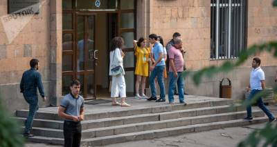 Ваграм Думанян - Власти Армении утвердили список льгот по оплате за обучение для студентов - ru.armeniasputnik.am - Армения
