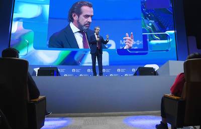 Владимир Машков - Машков рассказал об отборе студентов в экспериментальную школу - tvc.ru - Москва - Россия