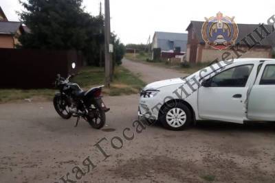 В Воловском районе подросток на мотоцикле столкнулся с машиной - tula.mk.ru - Тула - Sandero - район Воловский