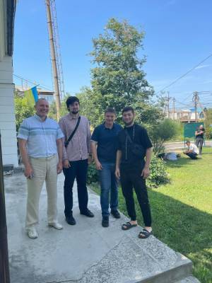 В Одесской области мужчина с ножом напал на приемную главы ОТГ: его обезвредили сотрудники (видео нападения) - odessa-life.od.ua - Украина - Одесса - Одесская обл. - район Одесский - Нападение