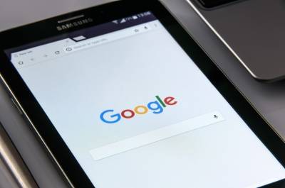 Суд оштрафовал Google за отказ локализовать базы данных россиян - pnp.ru - Москва - Россия