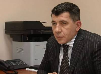 Андрей Филатов - Главный архитектор Сургута уходит в отставку после скандала с городскими билбордами - znak.com - Сургут