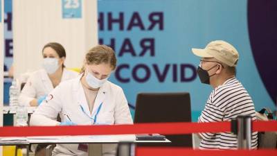 Анна Попова - Около 26 миллионов человек полностью вакцинировались от COVID-19 в России - vm.ru - Россия - Россияне