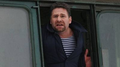 Актера "Штрафбата" нашли с тяжелыми травмами в московской квартире - vesti.ru