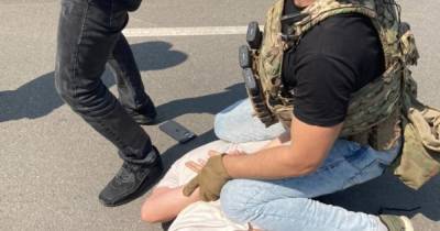Сбывали контрабандный кокаин: СБУ отчиталась о ликвидации банды-иностранцев-наркодилеров - dsnews.ua - Украина