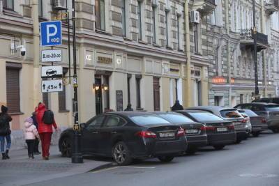 Сотрудники Комтранса поймали почти 14 тысяч нарушителей правил парковок Петербурга - spb.mk.ru - Петербурга
