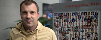 Евгений Попов - Телеведущий Евгений Попов поддержал предложенный ЦИК порядок аккредитации журналистов на выборах - runews24.ru - Россия