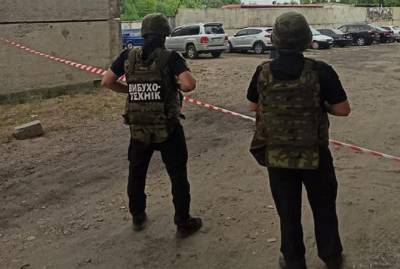 На Луганщине под автомобилем СБУ обнаружили предмет, похожий на взрывчатку - kp.ua - Украина - Луганская обл. - Северодонецк - Донецкая обл.