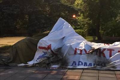 Пьяный россиянин поджег мобильный пункт вакцинации - lenta.ru - Россия - Абакан - Самарская обл. - респ. Хакасия
