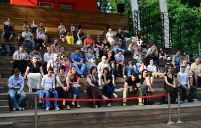 Более пяти тысяч человек побывали в летних кинотеатрах в Подмосковье - vm.ru - Москва - Московская обл.