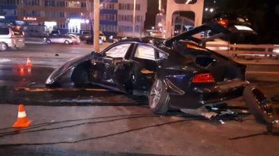 Во Владивостоке при столкновении двух автомобилей погиб человек - iz.ru - Башкирия - Израиль - Приморье край - Владивосток