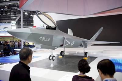 В США обеспокоились новым китайским истребителем пятого поколения J-35 - lenta.ru - Китай - США - Вашингтон