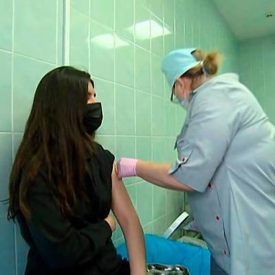 Михаил Мурашко - Арег Тотолян - Вакцинация беременных позволит защитить от тяжелых последствий COVID-19 - radiomayak.ru - Санкт-Петербург