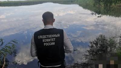 Водолазы нашли тело подростка, отправившегося купаться с родственниками - vesti.ru - Саратовская обл. - район Калининский