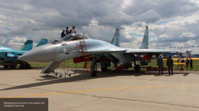 В США назвали преимущества российского Су-35 перед европейским Eurofighter Typhoon - newinform.com - Россия - США - Англия - Германия - Индия